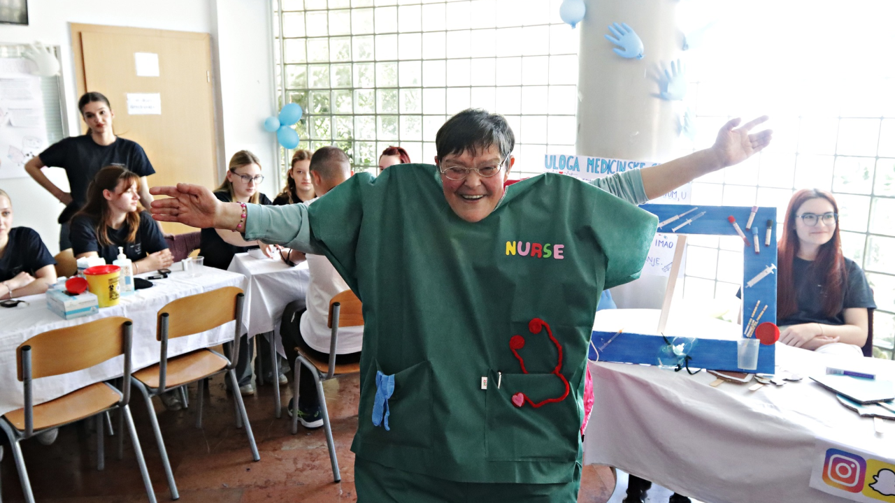 Reanimacija, imobilizacija i diplome: Kamenčići zavirili u svijet šibenske Medicinske škole