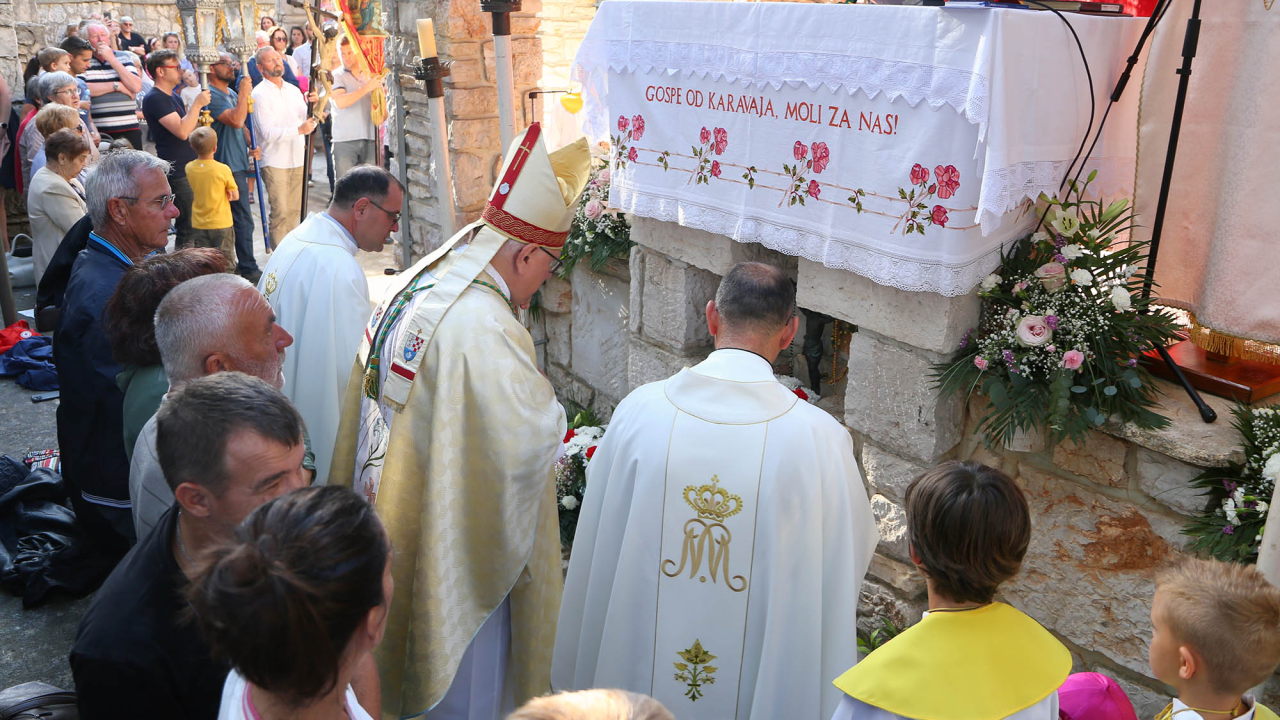 Tisno se priprema za proslavu Gospe od Karavaja