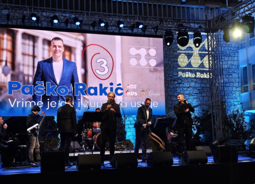 Fotografija 29 - HDZ Šibensko-kninske županije proslavio 35. obljetnicu: Finale slavlja uz šibenski koncert 'Četiri Tenora'