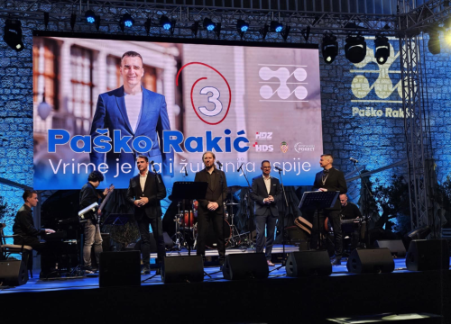 Fotografija 30 - HDZ Šibensko-kninske županije proslavio 35. obljetnicu: Finale slavlja uz šibenski koncert 'Četiri Tenora'