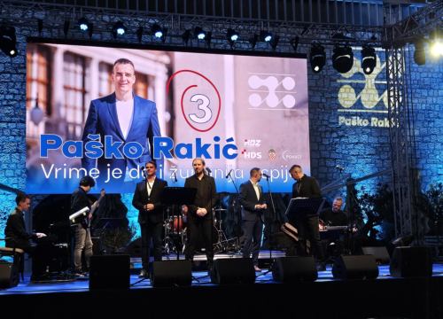 Fotografija 31 - HDZ Šibensko-kninske županije proslavio 35. obljetnicu: Finale slavlja uz šibenski koncert 'Četiri Tenora'
