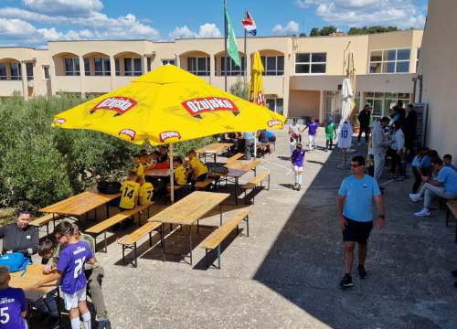 Fotografija 7 - Tradicionalni malonogometni turnir U-10 u Primoštenu nadmašio očekivanja