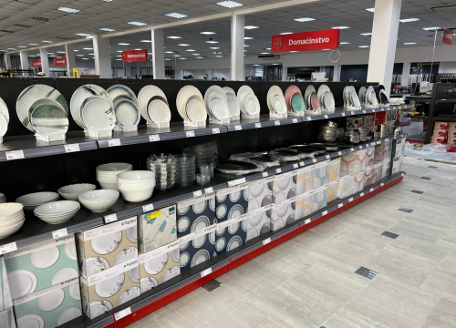 Fotografija 11 - FOTO Besplatna hrana i piće, ogromni popusti i zabava – Građa preuredila svoju poslovnicu u Šibeniku!