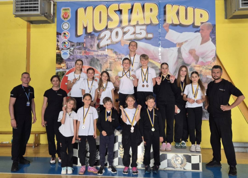 Karatašima Phoenixa 20 medalja na 'Mostar Kupu'