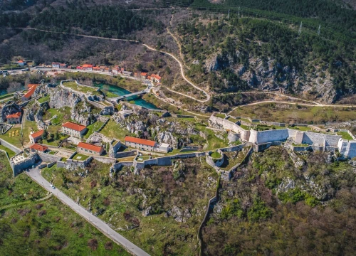 Uz kraljicu Jelenu i kralja Dmitra Zvonimira te bogat program Knin će proslaviti 1100 godina hrvatskog kraljevstva