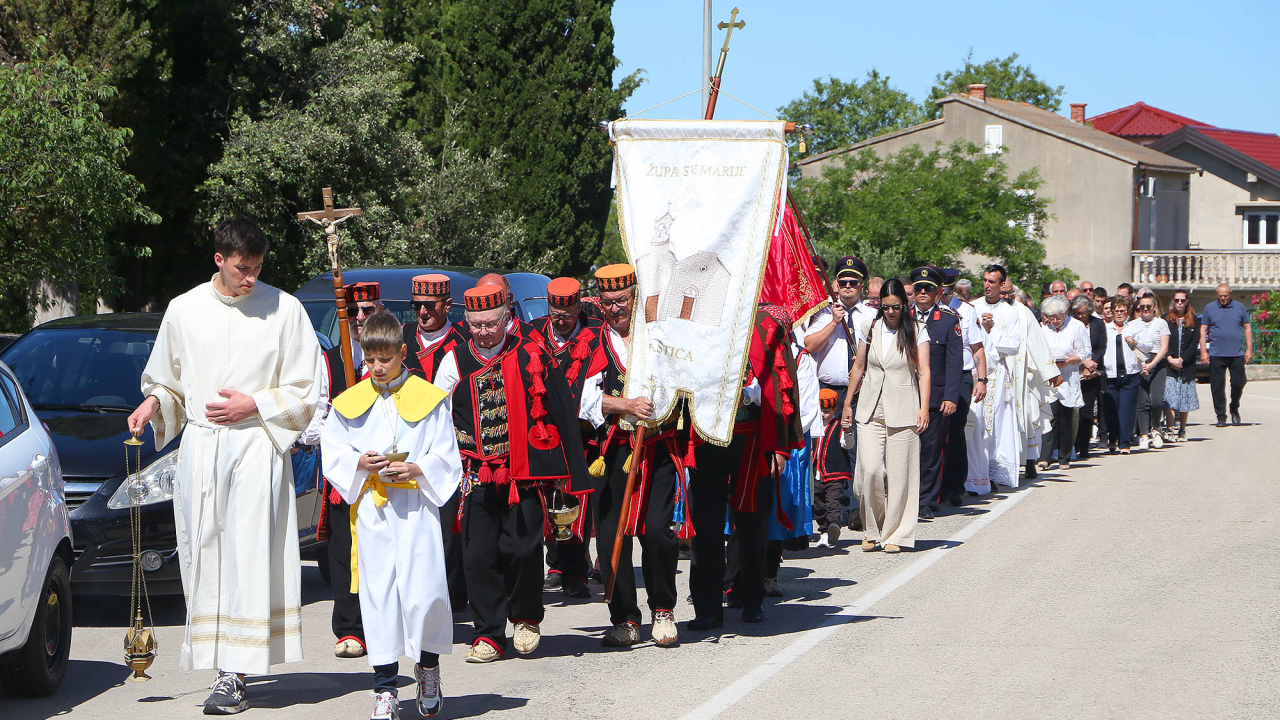 Blagdan Uzašašća Gospodinova proslavljen u Grebaštici