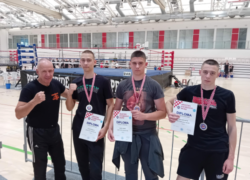 Članovi Kickboxing kluba Petar Krešimir IV osvojili tri medalje na Prvenstvu Hrvatske
