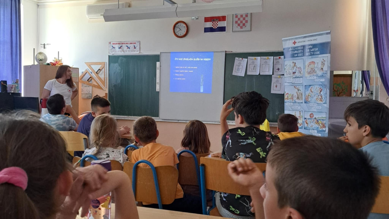 U sklopu projekta 'Sigurnost na vodi' održana edukacija za školarce u Čistoj Velikoj