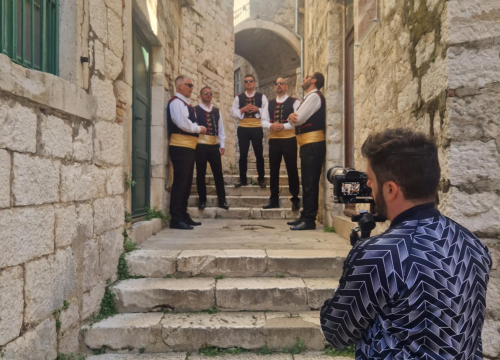 Fotografija 3 - 'Nisan ti zamiri' - nova festivalska pjesma s potpisom Bubice i Sebenica