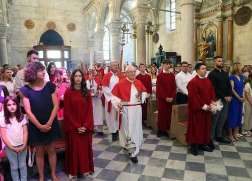 Svečano proslavljena svetkovina Duhova u katedrali sv. Jakova