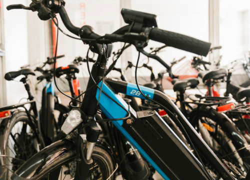 Moderan, ekološki i pristupačan način kretanja Šibenikom: Grad postavlja 50 e-bicikala na četiri lokacije