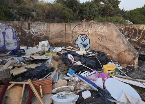 Fotografija 2 - FOTO Dok čekamo hotele, stanove i dvoranu, na Batiželama niknulo divlje odlagalište otpada