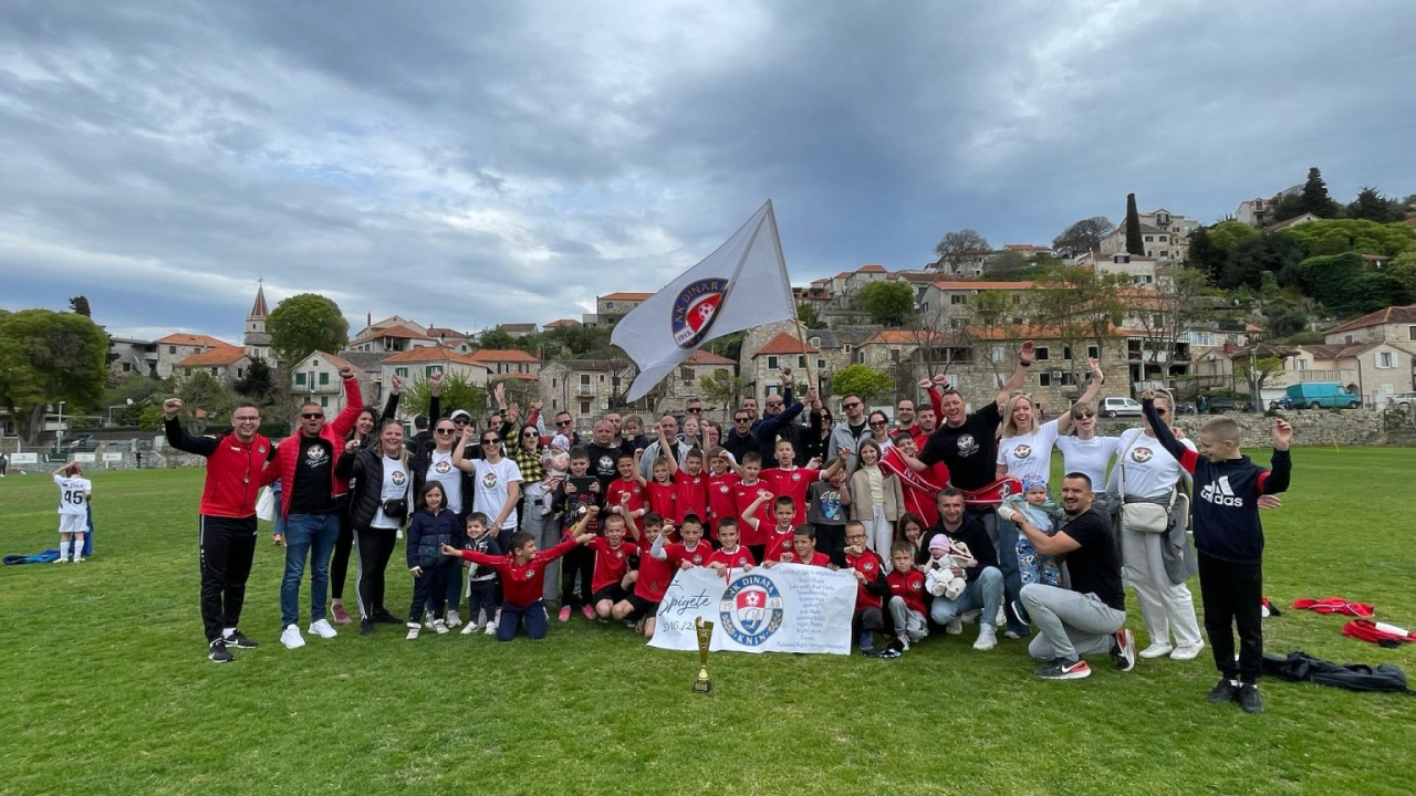 Generacija 2016./17.: Špigetići NK Dinare osvojili naslov sa stopostotnim učinkom