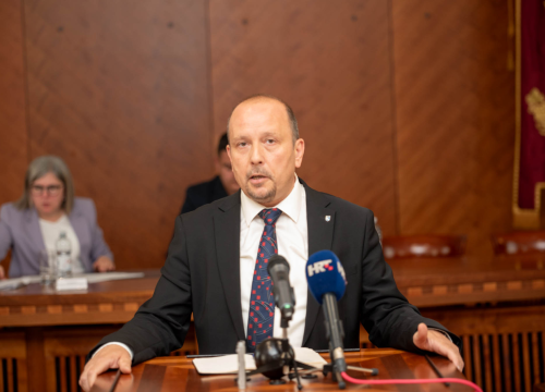 Fotografija 2 - Održana konstituirajuća sjednica novog saziva Gradskog vijeća Grada Knina