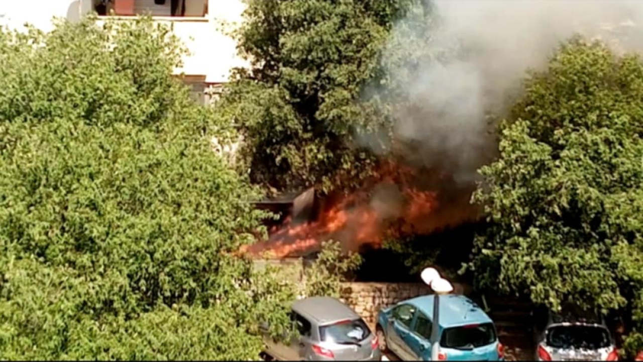 Stanovnik Baldekina koji je dojavio požar: 'Vatra se mogla prinit na stanove, aute i ljekarnu, te koji ilegalno odlažu otpad triba strogo kazniti'