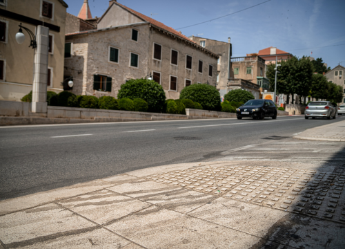 Vodi li se dovoljno računa o čistoći šibenskih ulica? 'Ne može ovaj svit sto Zelenih gradova očistiti'