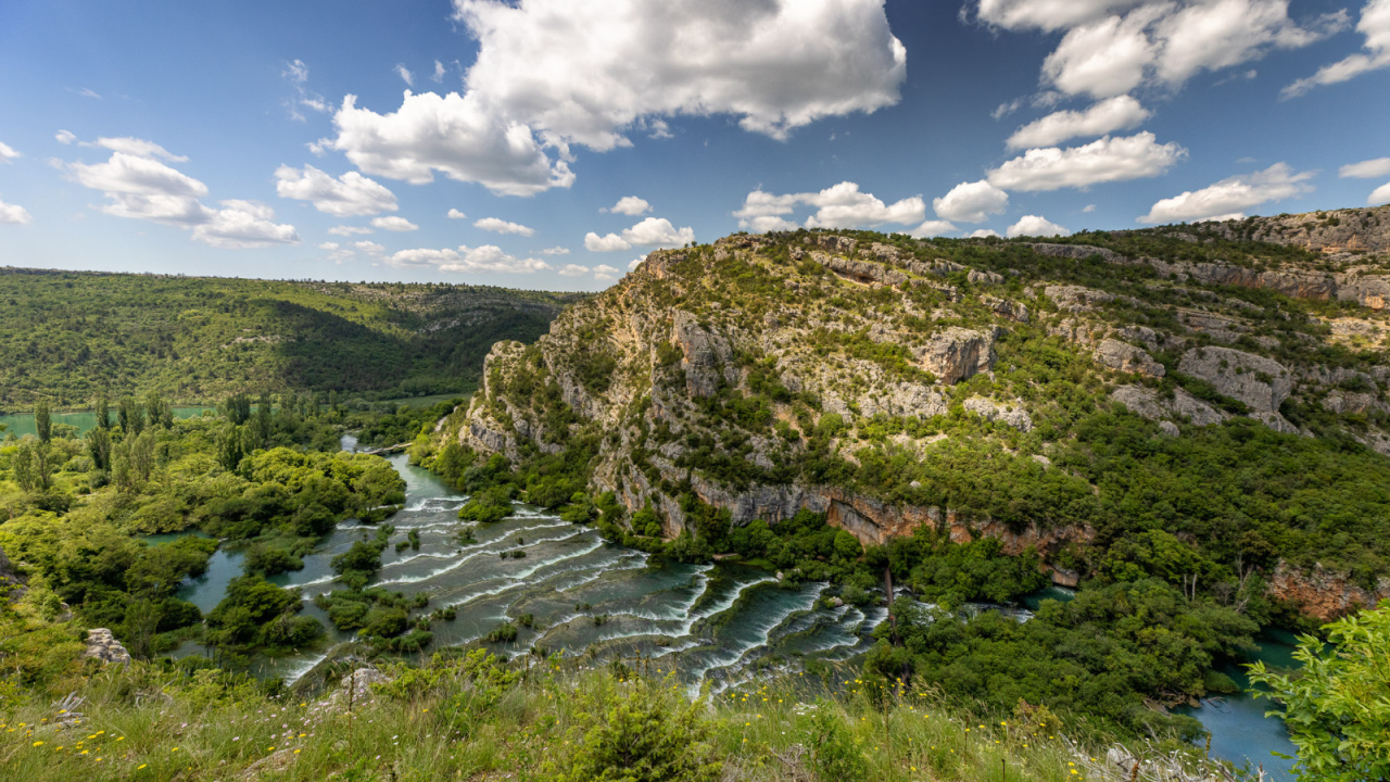 Ogrlice sred kanjona rijeke Krke