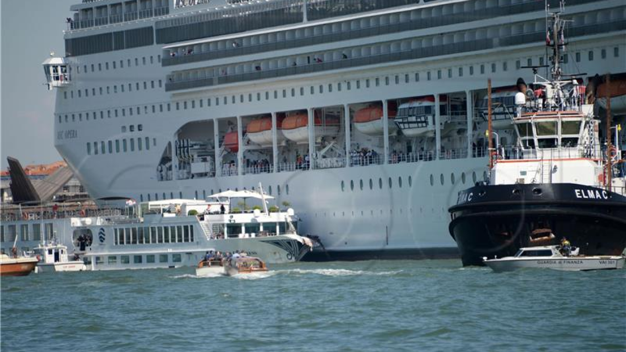 Cannes uvodi dnevna ograničenja za pristajanje turističkih kruzera