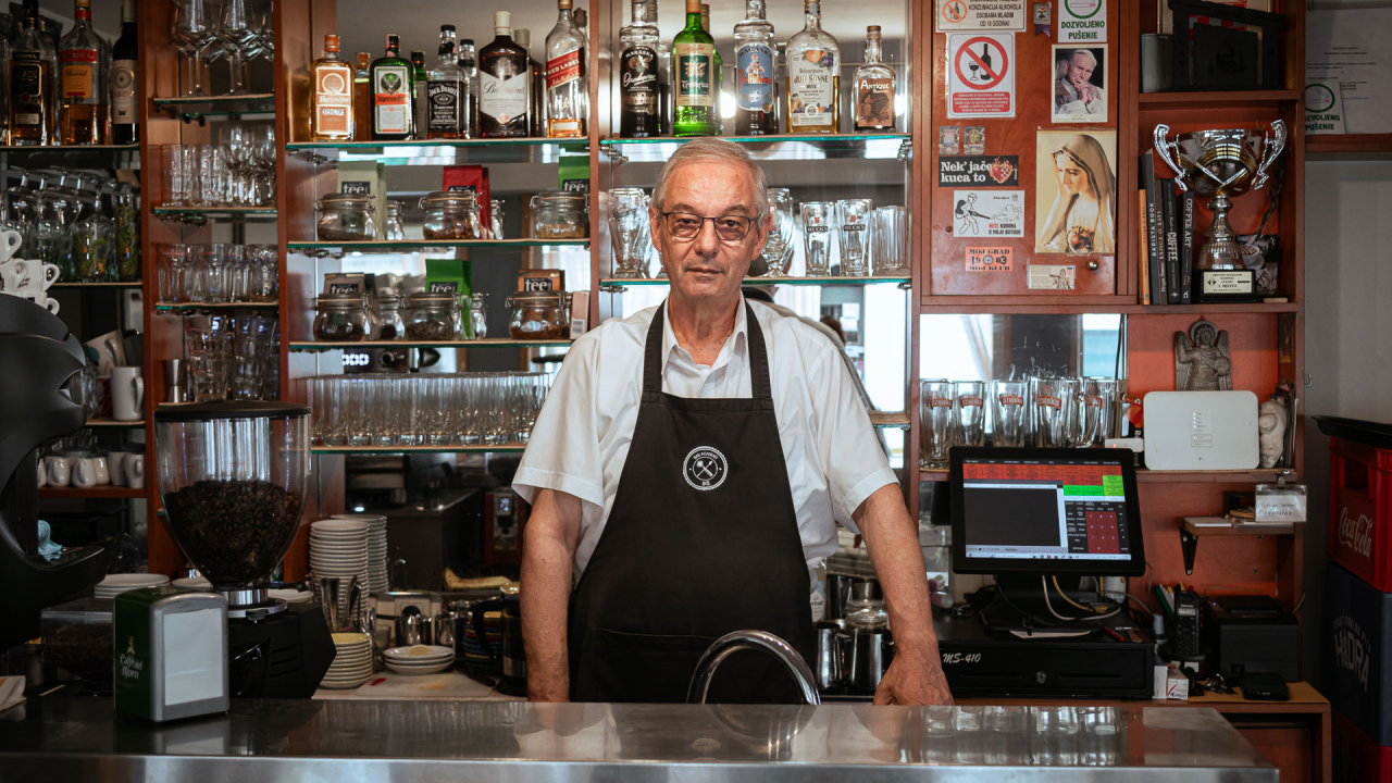 Neno je iza šanka preko 50 godina i ne pomišlja na umirovljenje: 'Mihovil me vratio u život, a ljudima smo pružili drugi tinel'