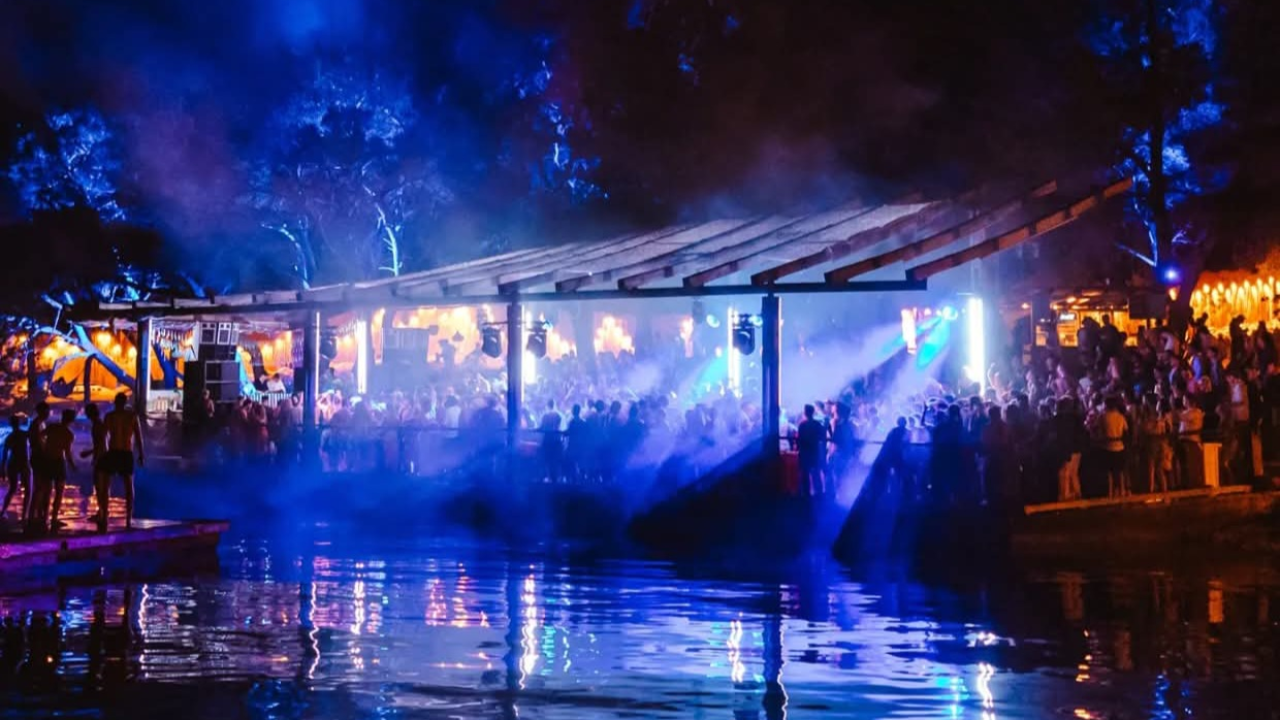 Tisno se sprema za jubilarno izdanje Love Internationala: Glazbena proslava desetljeća festivala i 20 godina Gardena