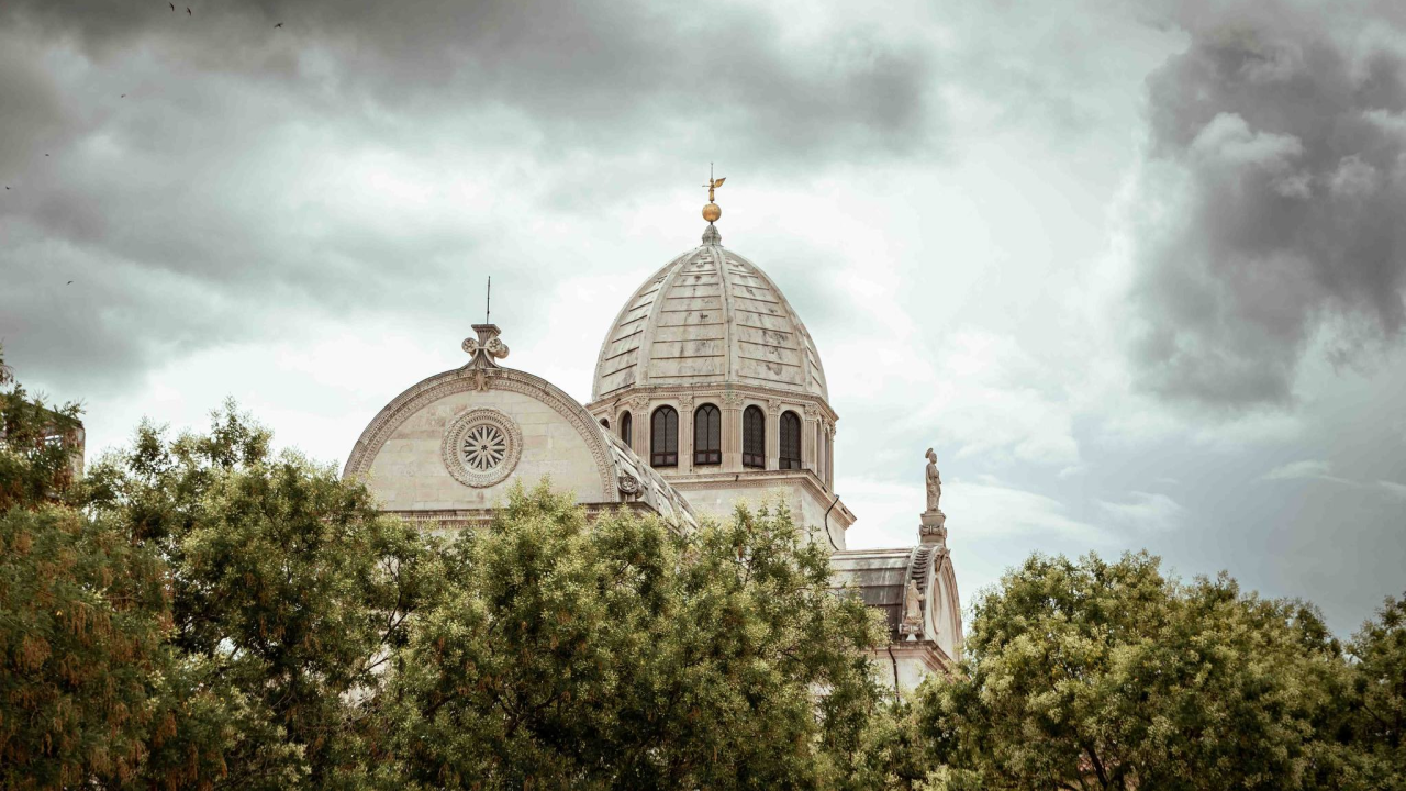 Ujutro kiša i neverini, a popodne razvedravanje