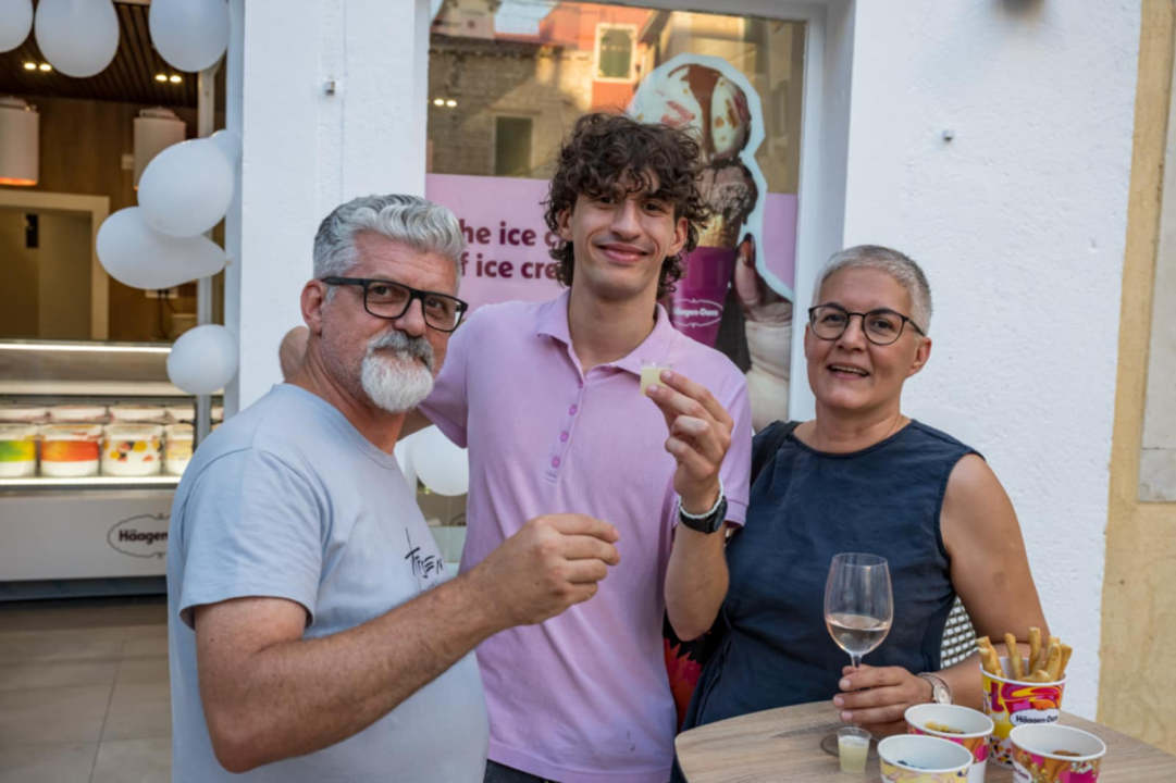 Häagen-Dazs stigao u Šibenik – Sladoled koji osvaja svijet sada i na Maloj loži!
