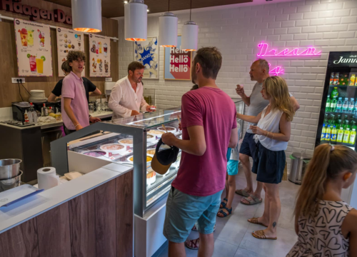 Fotografija 7 - Häagen-Dazs stigao u Šibenik – Sladoled koji osvaja svijet sada i na Maloj loži!