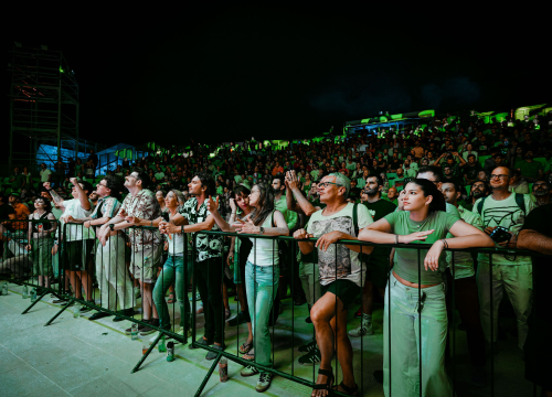 Fotografija 3 - FOTO Gitaristički virtuoz Cory Wong oduševljen Tvrđavom sv. Mihovil, kiša malo skratila koncert