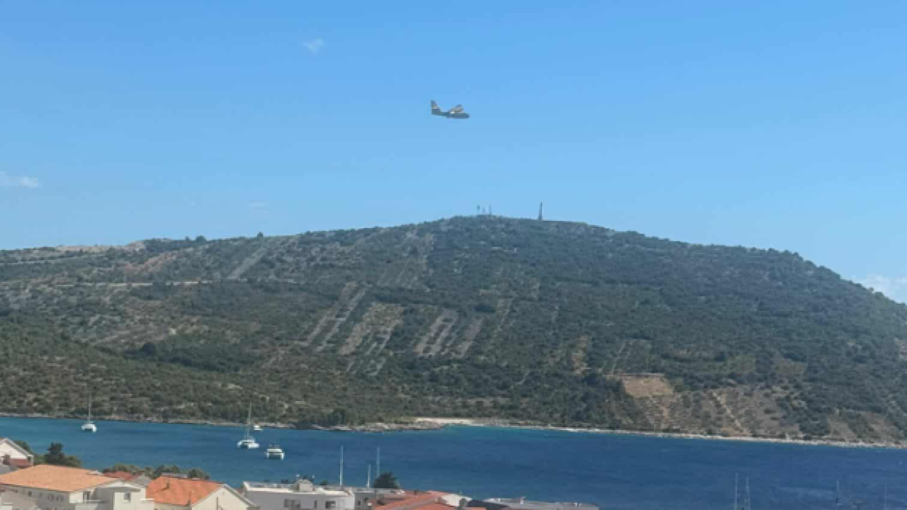 Požar kod Primoštena ugašen rano jutros