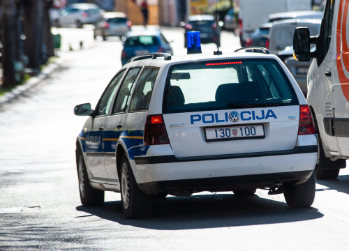 Recidivist divljao šibenskim ulicama sa suspendiranom dozvolom, bježao policiji, pa završio u zatvoru