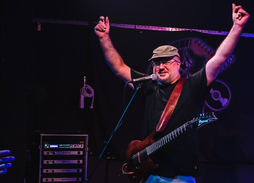 Prava fešta vas očekuje u restoranu Hangar: Ne propustite večer uz Sinišu Vucu!