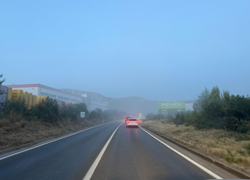 Fotografija 1 - Sinoćnji prizori iz Njivica otkrivaju razmjer problema života pod kamenolomom