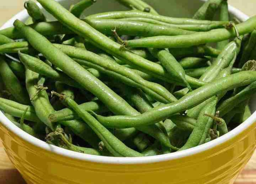 Mahune su pravi 'dar ljeta', napravite ovu laganu salatu inspiriranu Mediteranom