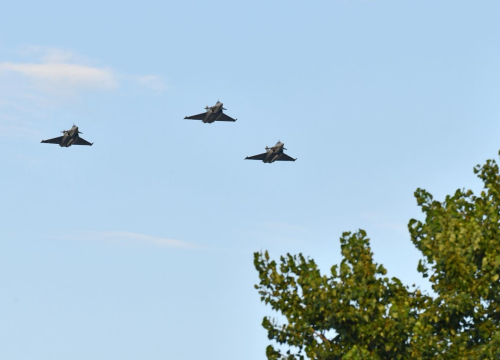 Zbog preleta aviona i helikoptera moguća pojačana buka u županiji za vrijeme obilježavanja Dana pobjede