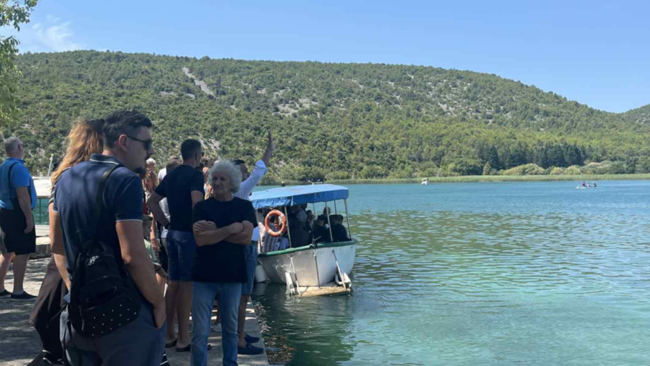 Misa i molitva u srcu Krke: Proslava Gospe od Anđela na Visovcu okupila brojne vjernike