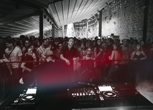 Fotografija 2 - Party sezone večeras na Tvrđavi sv. Mihovila