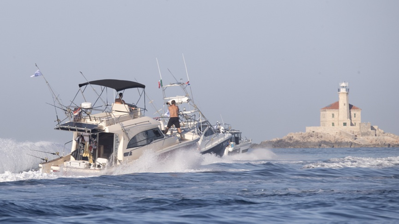 Lov na velike trofejne ribe u Rogoznici: Tune grizle ludog drugog dana, vode Kaštelani