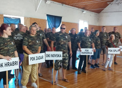 Domaćin slavio na kninskom turniru u sjedećoj odbojci održanom u čast Dana pobjede