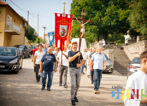 Blagdan sv. Roka u Drnišu obilježen misom i procesijom