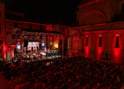 Mirna Berend se vraća na scenu: Vodit će Šibensku šansonu s Brankom Uvodićem, posebna posveta Vinku Coci