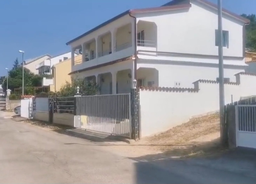 Turisti u šoku: Kuću s bazenom platili 2500 eura, a dočekao ih teški užas