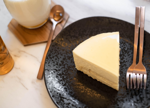 Za ovaj ljetni cheesecake svi će vas tražiti recept, a gotov je u pola sata