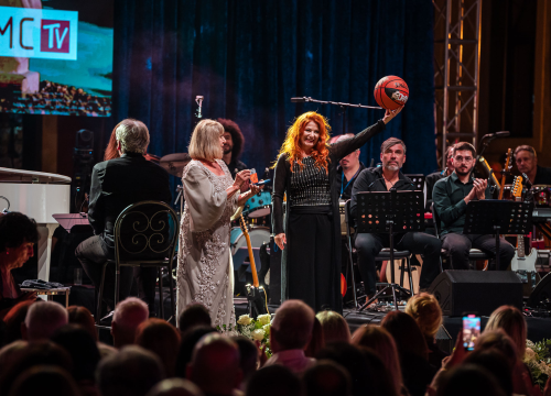 Praznih ruku s Dalmatinske šansone nije otišla ni umjetnička direktorica festivala, za to se pobrinula Biserka Petrović