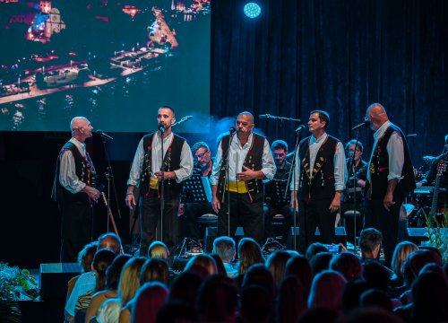 Fotografija 8 - FOTO Đani Stipaničev i klapa Preženca trijumfirali na 28. Dalmatinskoj šansoni