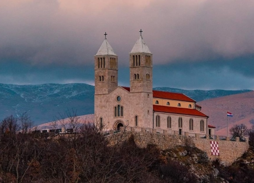 Kijevski književni susreti u subotu će okupiti brojne pjesnike, književnike i glazbenike