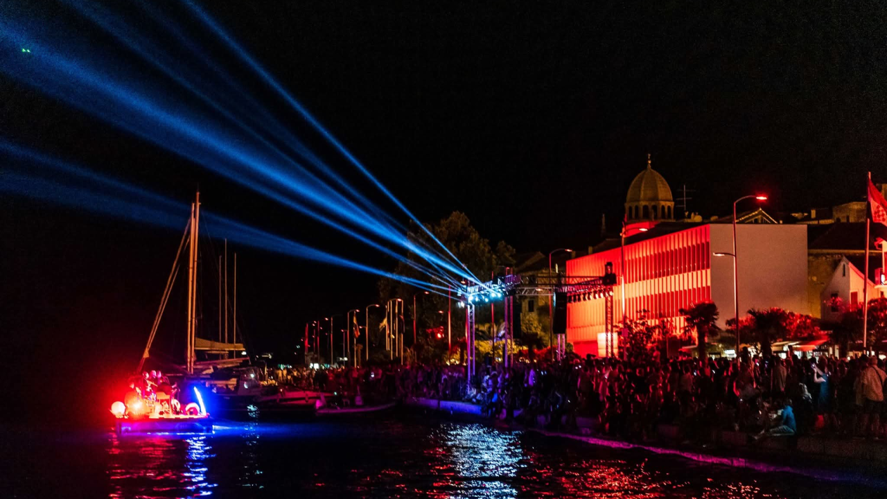 Spektakularni dron show večeras gledajte sa šibenske rive