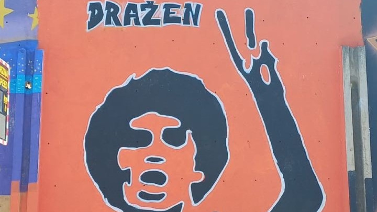 Funcuti na Vidicima privode kraju mural posvećen Draženu