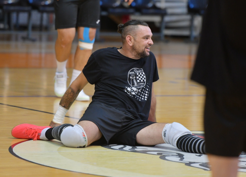 Fotografija 2 - FOTO Na sinoćnjoj prozivci 19 malonogometaša Crnice, u sklopu priprema 'Kup Grada Šibenika'