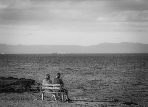 Životne faze i trajnost veza: Postoji li idealna razlika u godinama između partnera?