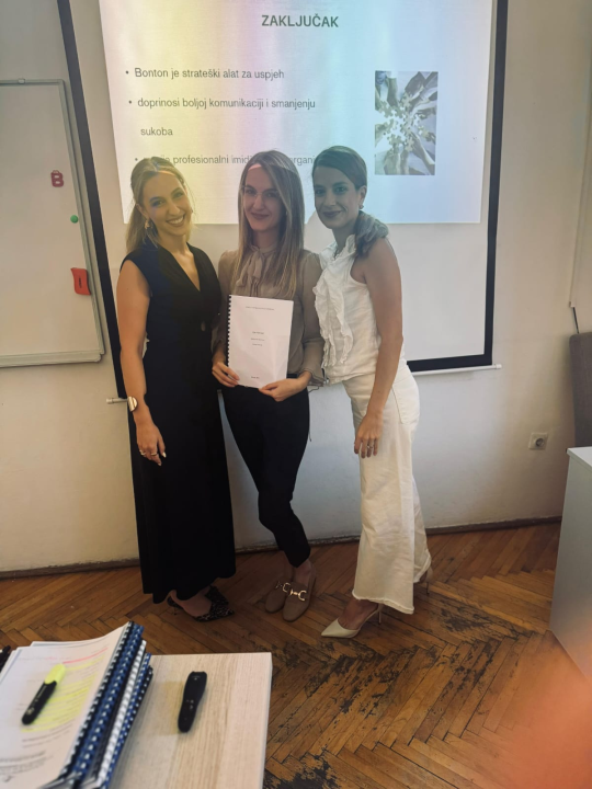 FOTO Polaznici POU Šibenik završili programe prekvalifikacije s izvrsnim uspjehom!